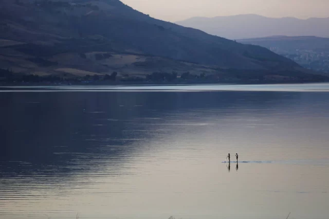 Israel rellena el lago Kinneret y abastece a Jordania en el proceso