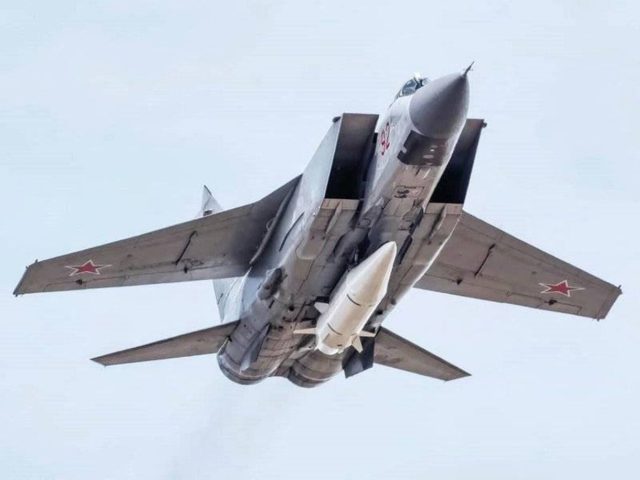 Caza ruso MiG-31K se incendia durante un vuelo cerca de la capital bielorrusa