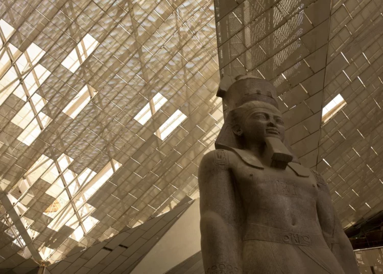 Egipto frustra el robo de una antigua estatua de Ramsés II de 10 toneladas