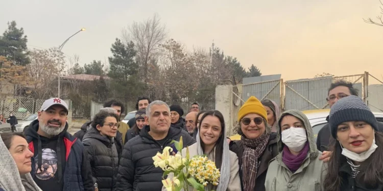Irán libera a una destacada actriz encarcelada por apoyar las protestas