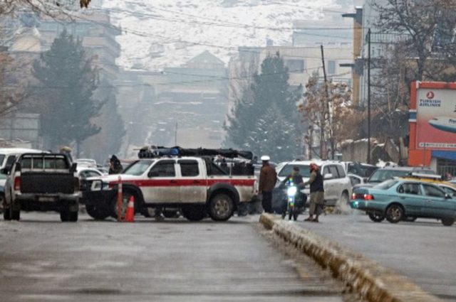 Atentado suicida en Kabul deja al menos 5 muertos y decenas de heridos