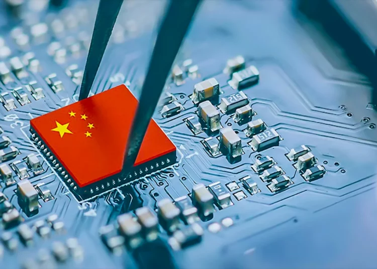 La prohibición de microchips de Biden frena los esfuerzos de China por fabricar armas con IA