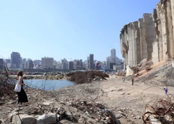 Ex primer ministro y el fiscal jefe de Líbano son acusados por el juez que investiga la explosión en Beirut