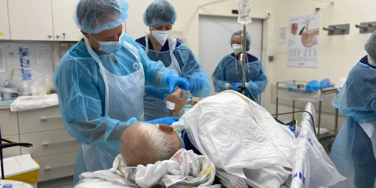Tratamiento oncológico innovador es aplicado por primera vez en Israel