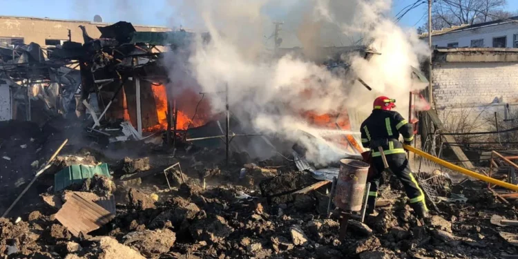 Rusia intensifica los ataques contra la ciudad ucraniana Soledar