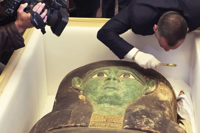 EE.UU. devuelve a Egipto un sarcófago de 2.500 años de antigüedad