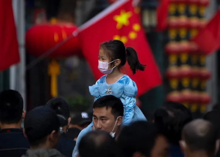 China enfrenta una crisis demográfica: la población disminuye por primera vez en 60 años