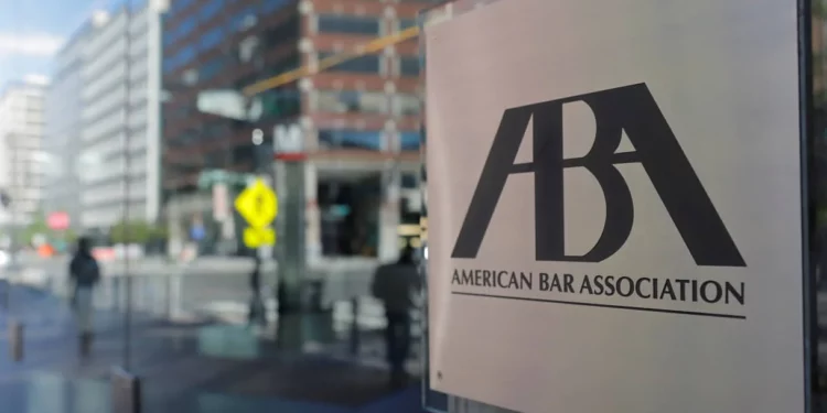 American Bar Association suprime mención de la IHRA en una resolución sobre antisemitismo
