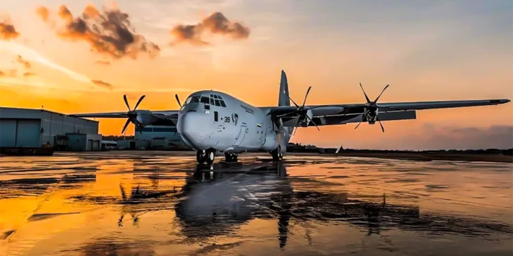Lockheed Martin entrega el primer C-130J-30 Super Hércules a Indonesia