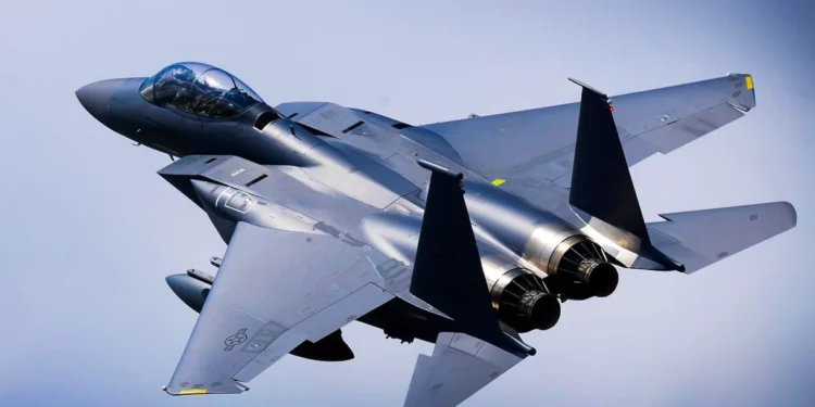 Alto cargo de Boeing visita Israel para impulsar la venta de cazas F-15