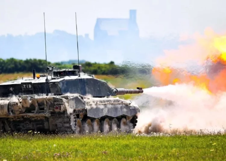 Soldados ucranianos entrenan en Reino Unido sobre el uso de tanques Challenger 2