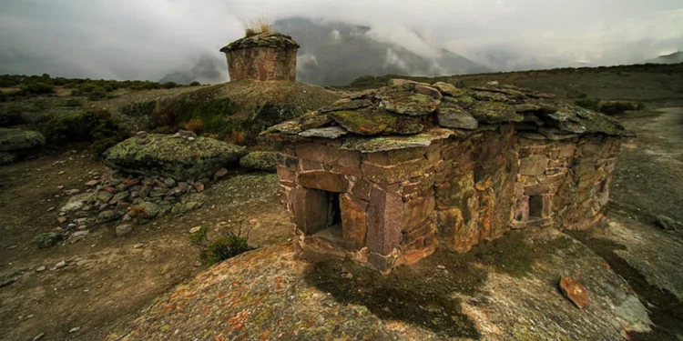 Arqueólogos descubren en Perú un templo de 1.200 años de antigüedad