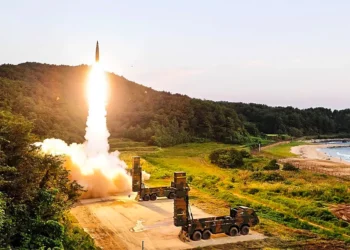 Corea del Sur probará un nuevo misil balístico “de alta potencia” Hyunmoo-5 para contrarrestar a Corea del Norte.