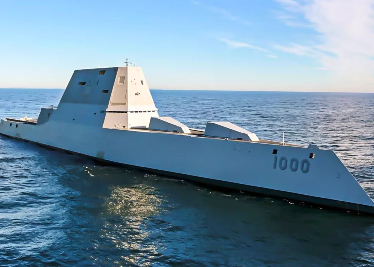 Lockheed Martin integrará misiles hipersónicos en los destructores Zumwalt