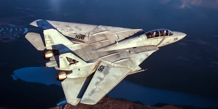 F-14 Tomcat: Irán está volando el mismo avión que Tom Cruise voló en Top Gun