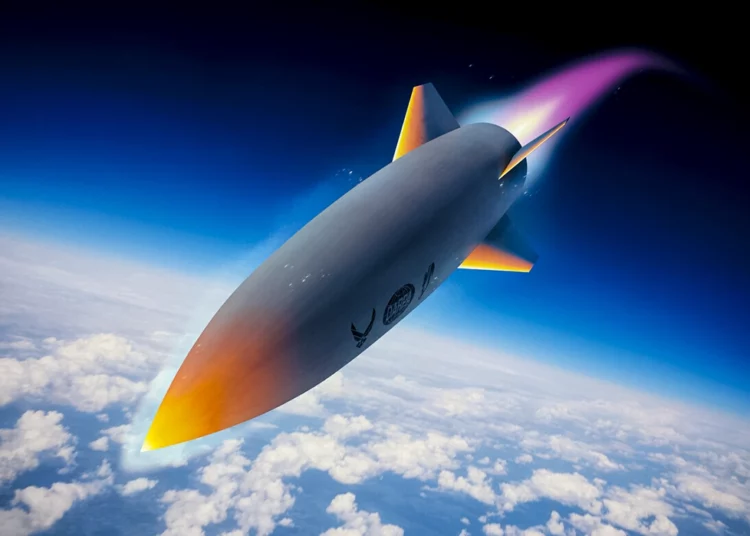 EE.UU. planea desplegar “misiles letales” para neutralizar primero a China o Rusia en caso de guerra