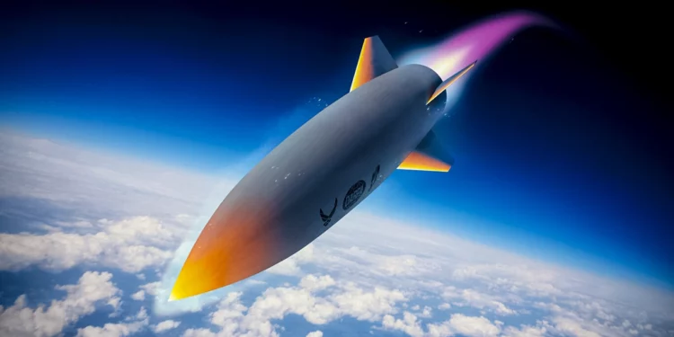 La Fuerza Espacial de EE.UU. busca financiamiento para rastrear misiles hipersónicos