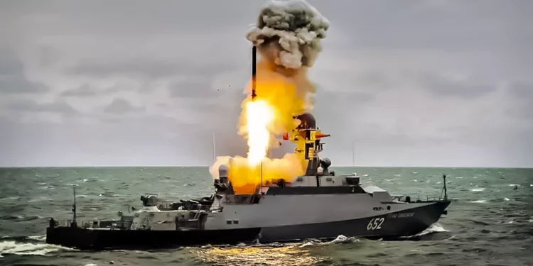 Rusia sufre escasez de misiles de crucero Kalibr