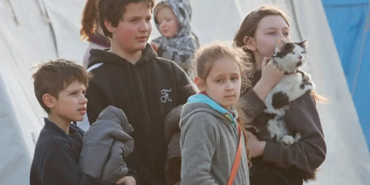 Rusia ha retenido al menos a 6.000 niños ucranianos para “reeducarlos” – Informe