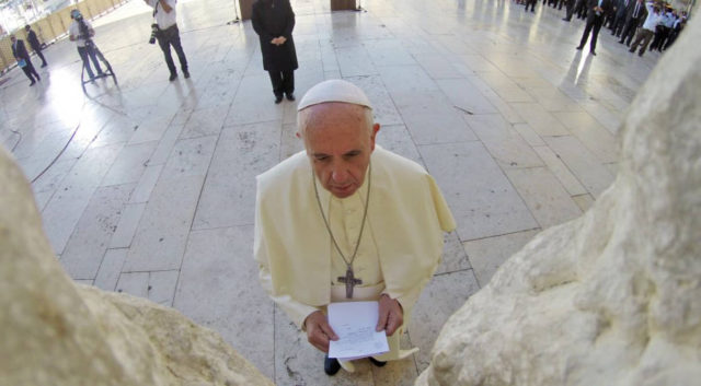 Israel congela las cuentas del hotel de Notre Dame en un nuevo conflicto fiscal con el Vaticano