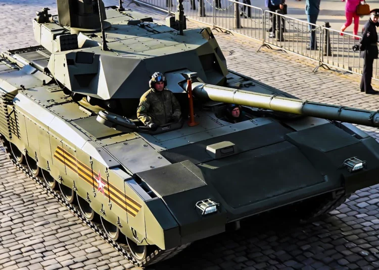 Rusia no confía en su tanque T-14 Armata