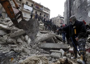 Tropas de Assad y rebeldes sirios se enfrentan en una región afectada por el terremoto