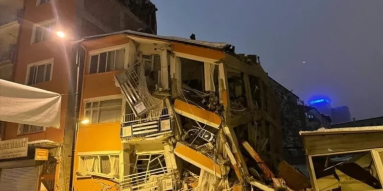 Segundo terremoto de magnitud 7,5 sacude Turquía y Siria horas después del primero