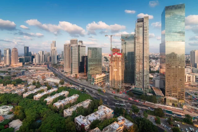 La subida de precios aleja a los compradores de viviendas de Tel Aviv