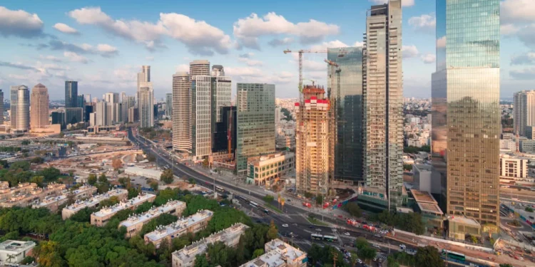 La subida de precios aleja a los compradores de viviendas de Tel Aviv