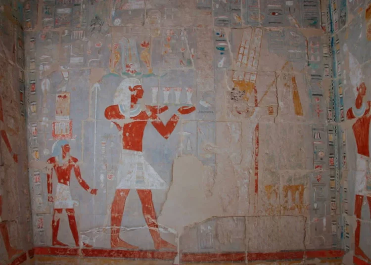 Egipto abre una tumba de 4.000 años de antigüedad en la orilla oeste de Luxor