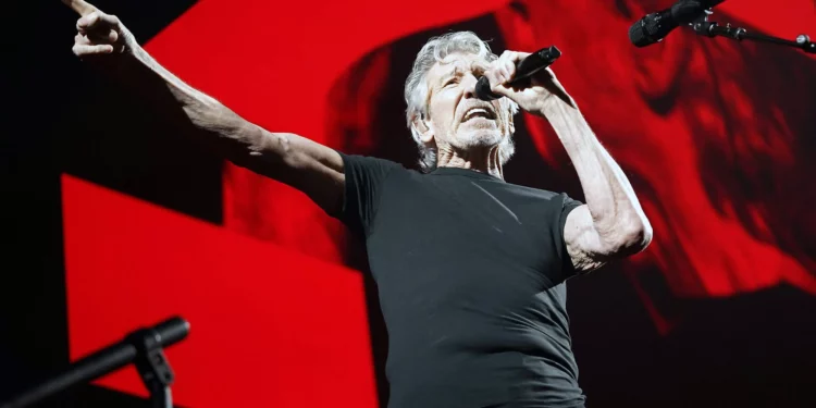Cineasta israelí expulsado de concierto de Roger Waters