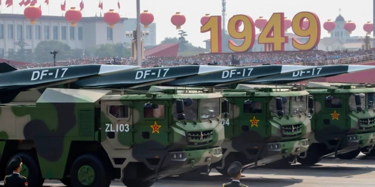 China puede disparar armas hipersónicas y realizar ataques PEM con globos a gran altitud