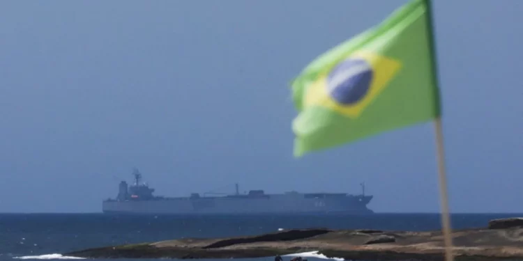 Israel critica a Brasil por dejar atracar buques de guerra iraníes