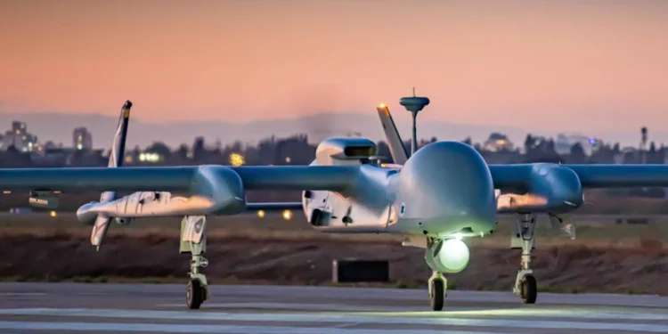 Los drones israelíes utilizan bombas de caída libre y pueden transportar hasta una tonelada