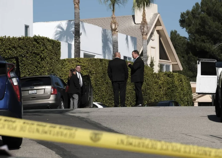 Sospechoso antisemita detenido por disparar a 2 judíos en Los Ángeles