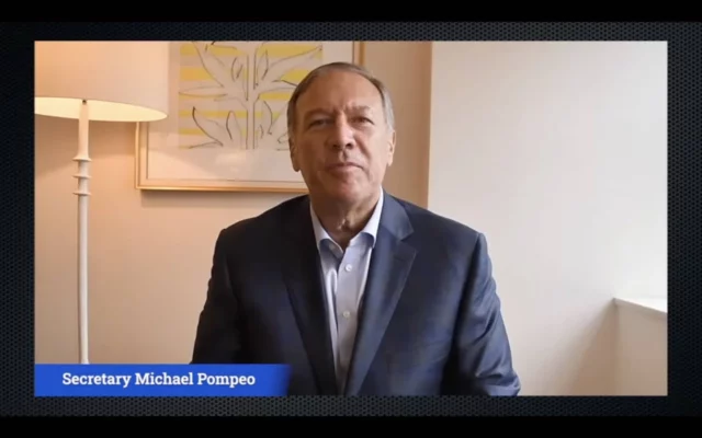 Mike Pompeo llama “terrorista conocido” al presidente de la Autoridad Palestina