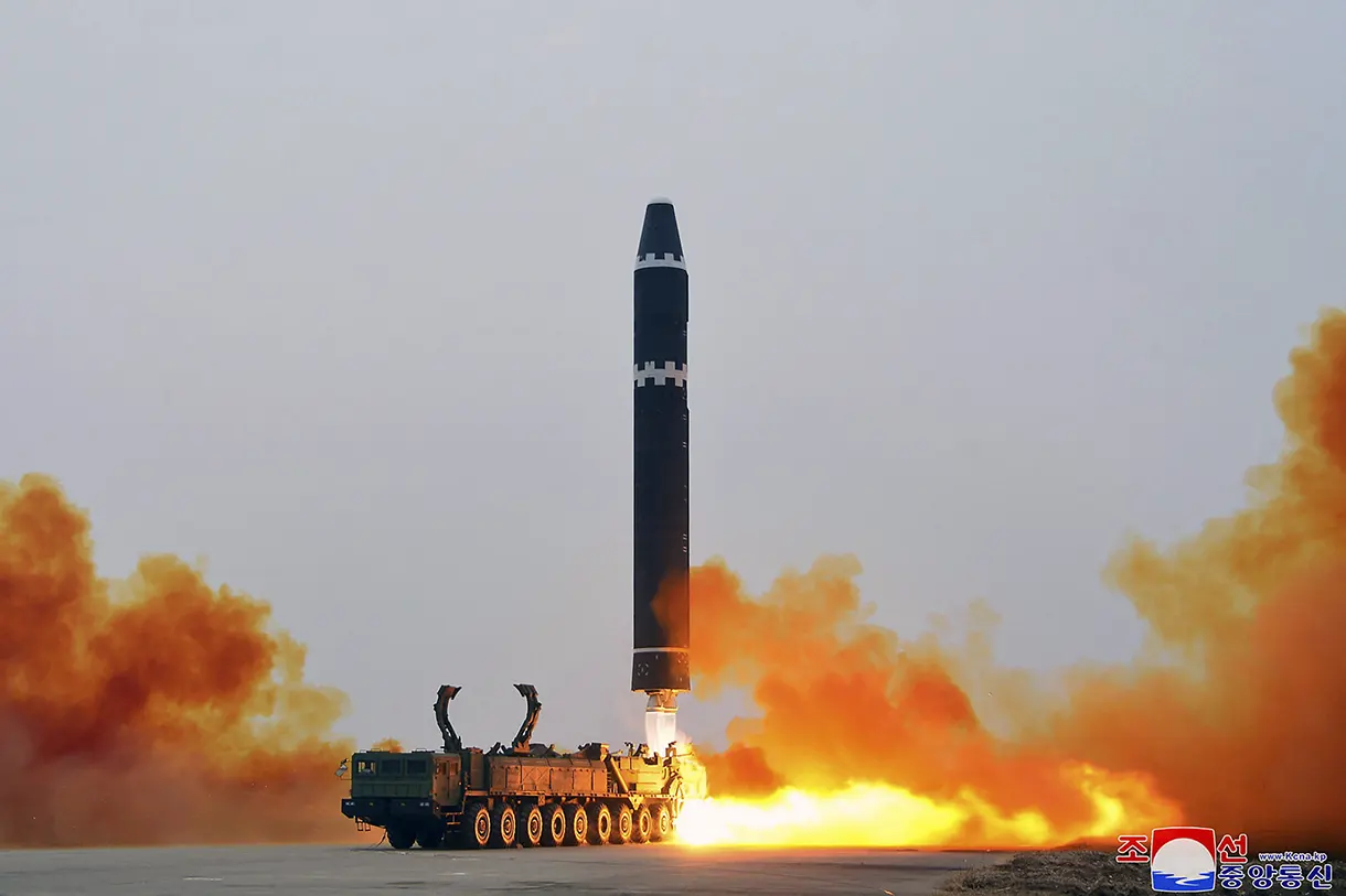 Corea del Norte confirma una prueba de misiles balísticos como advertencia a EE. UU. y Seúl