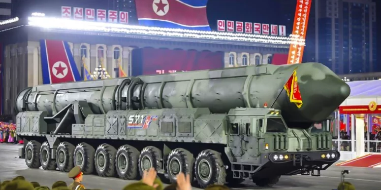 ¿Por qué Corea del Norte exhibe sus misiles balísticos intercontinentales?