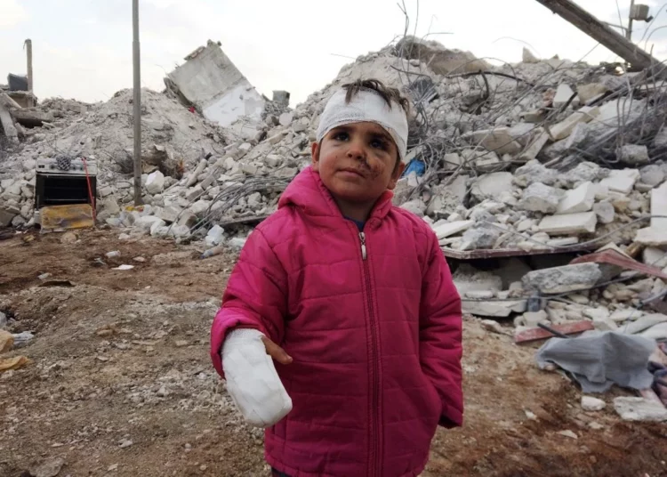 Un niño de seis años entre los cuatro rescatados en Siria cuatro días después del terremoto