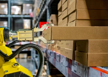 Empresa israelí despliega robots para acelerar las entregas de compras por Internet