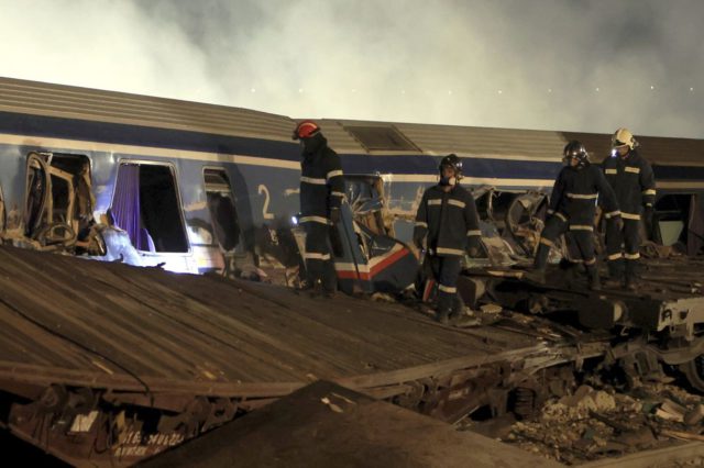 Choque de trenes en Grecia deja al menos 32 muertos y 85 heridos