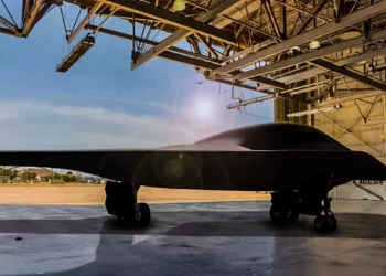 Bombardero furtivo B-21 Raider: ¿Puede construirse de forma rentable?