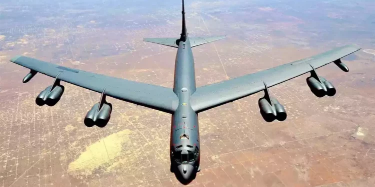 Dos bombarderos nucleares B-52 de EE. UU. sobrevolaron Bulgaria durante dos horas