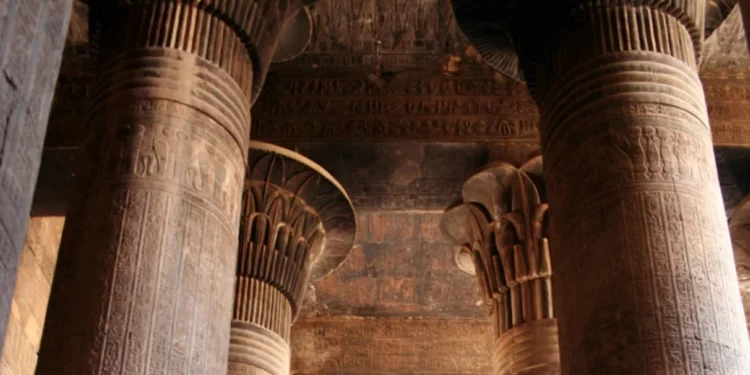 Raras imágenes del Zodiaco descubiertas en templo egipcio de Esna