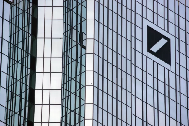 Efecto dominó: 12 puntos sobre la “caída” de Deutsche Bank