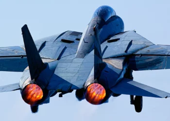 El F-14 Tomcat fue la estrella de “Top Gun”: ahora vuela para Irán
