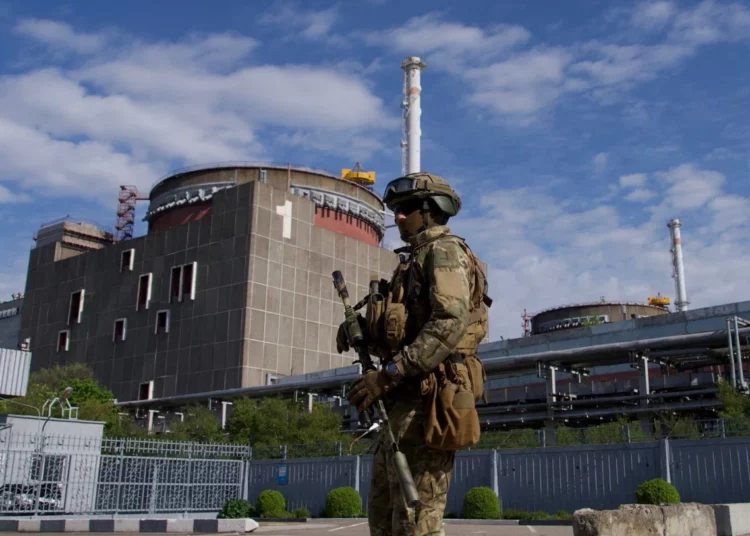 La central nuclear de Ucrania vuelve a conectarse a la red nacional