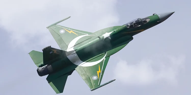 JF-17 Thunder: Un dragón feroz en la era moderna