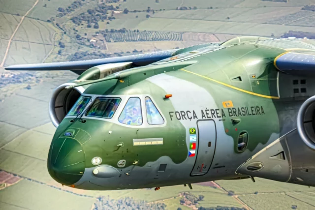 El KC-390 recibe certificación de Capacidad Operativa Completa
