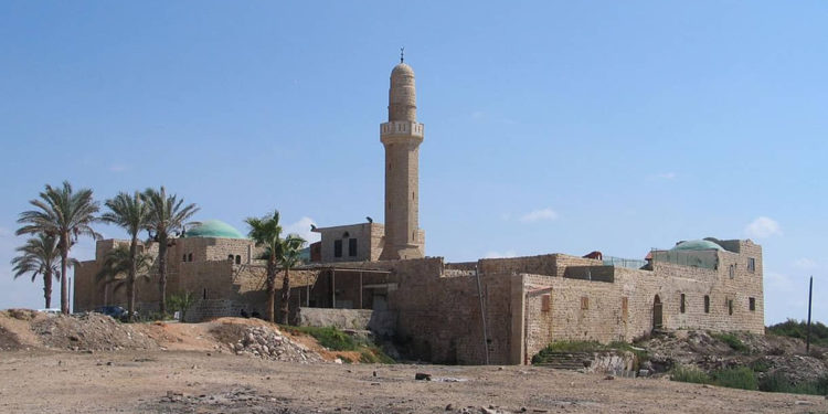 Dos sospechosos acusados de terrorismo por el incendio de una mezquita en Herzliya